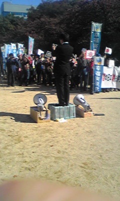 大阪・中国総領事館への抗議行動