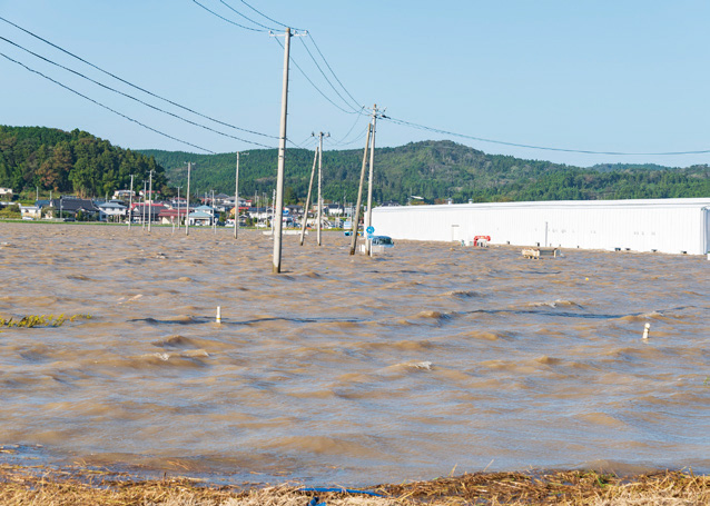 台風１９号による大雨で増水し氾濫した吉田川（宮城県）（写真提供：ピクスタ