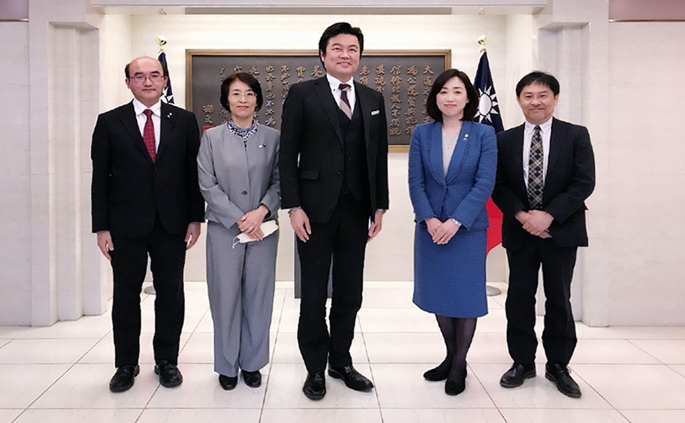 幸福実現党が台北駐日経済文化代表処を表敬訪問