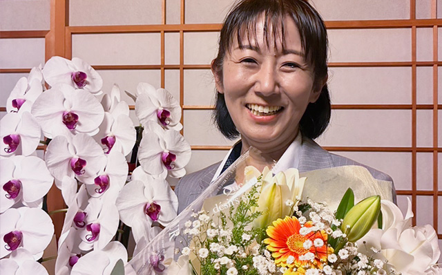 3期目の当選を果たした山根えいこ議員